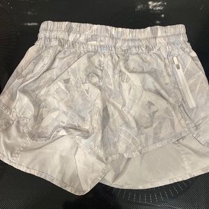 Lululemon size 8 shorts